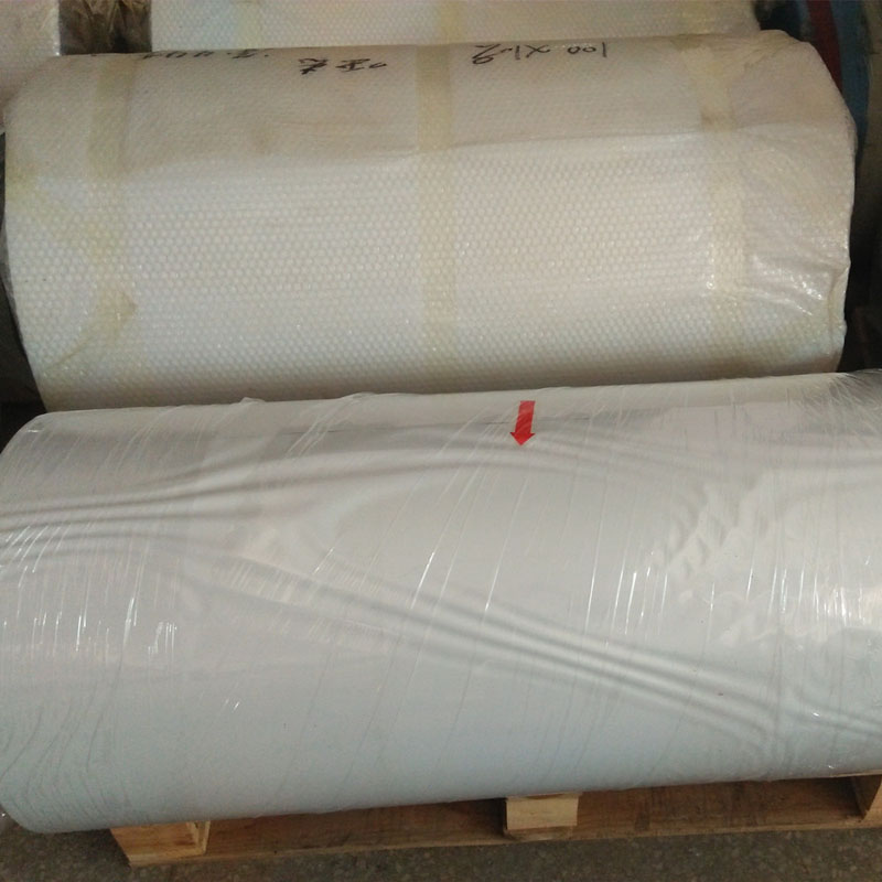 PET薄膜機(jī)械性能優(yōu)良，剛性、硬度及韌性高